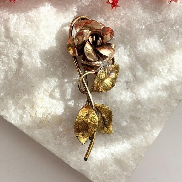 Vintage Jewelry - Rose & Yellow Gold Toned Floral Blooming Flower Floral Victorian Vintage Brooch